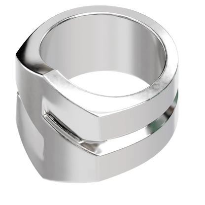 der cool s ring aus silber wirkt als markantes statement und erinnert an einen urbanen hip-hop-inspirierten stil.