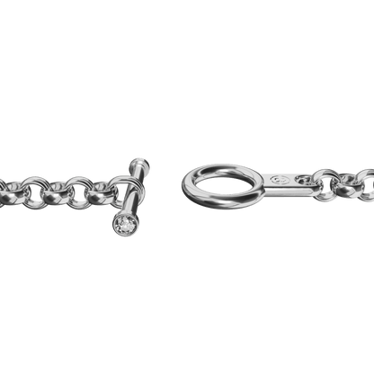 erbskette aus silber mit knebelverschluss, modernes schmuckdesign mit diamant-detail, diese hochwertige silberkette im minimalistischen design, zeugt von besonders viel swag.
