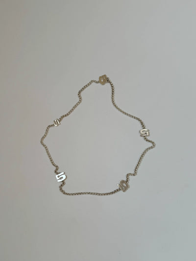 ein individuell gefertigtes Collier aus recyceltem Silber für den rapper paxslim von zweisilber.